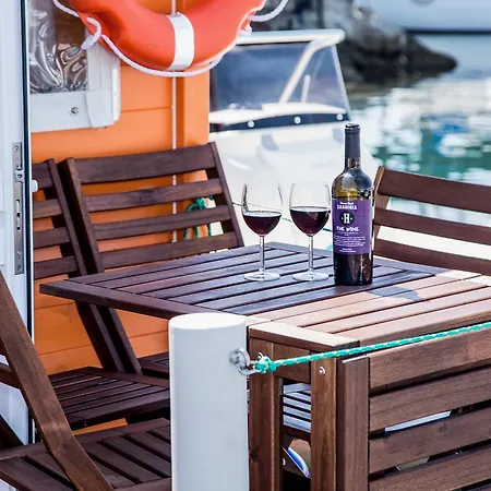 Botel The Homeboat Company Aquatica-alghero